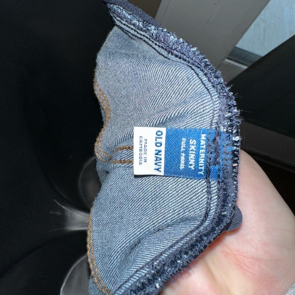 Old Navy Maternity Jeans - Picture 5 of 5